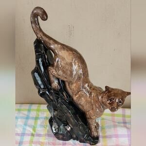 Vintage Pottery Tiger Leopard Brown Swirl Glaze Figurine.